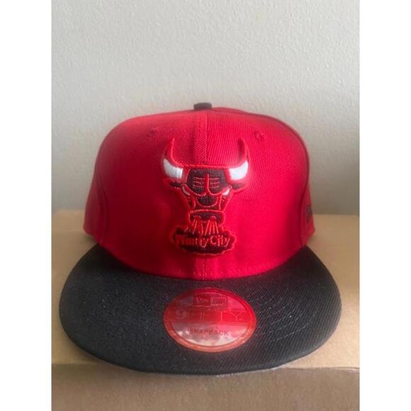 New Era Chicago Bulls 9Fifty Snapback Red Black Windy City - Picture 1 of 4